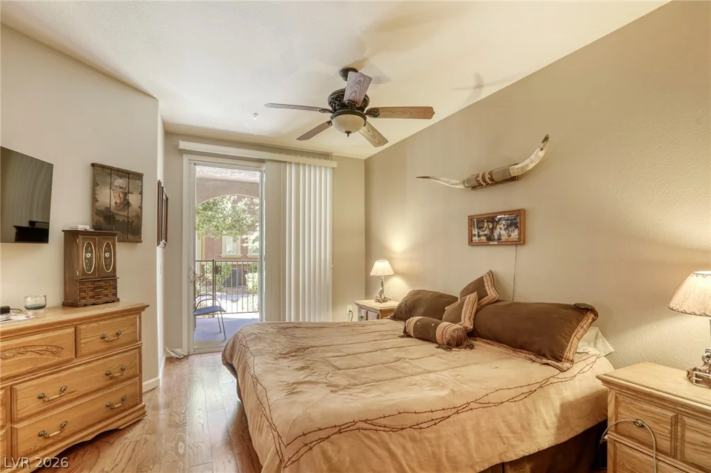 3975 Hualapai, Las Vegas, NV 89129