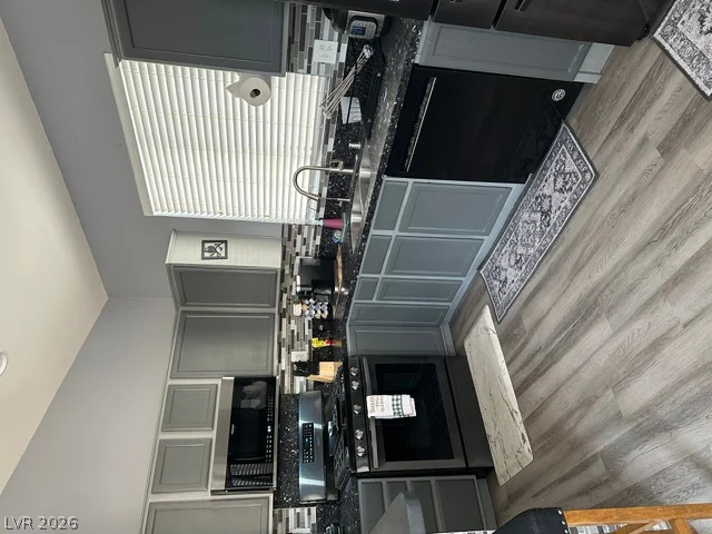 2486 Fresnal Canyon, Las Vegas, NV 89123