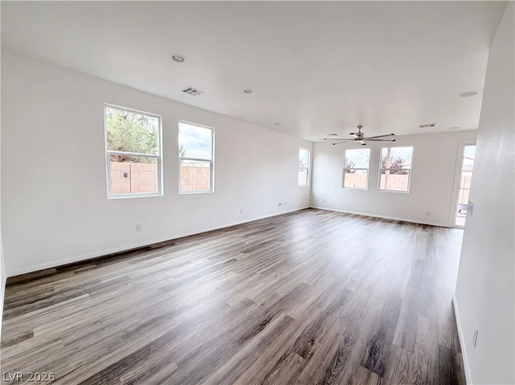1911 Luxor Lights, North Las Vegas, NV 89081