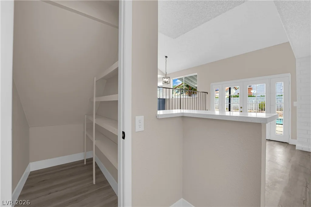 6320 Peppermill, Las Vegas, NV 89146