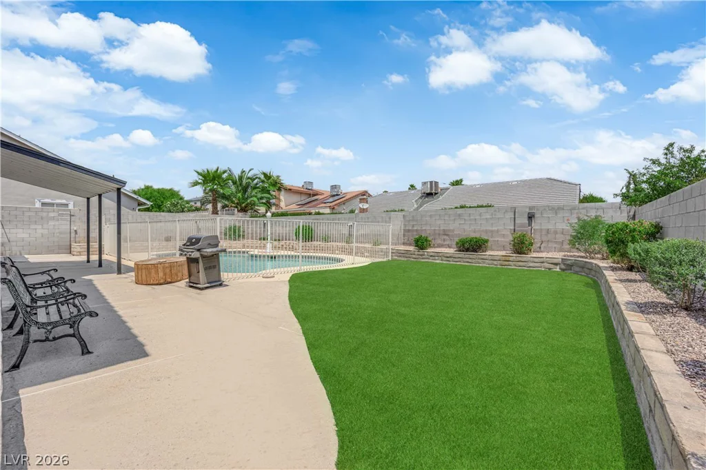6320 Peppermill, Las Vegas, NV 89146