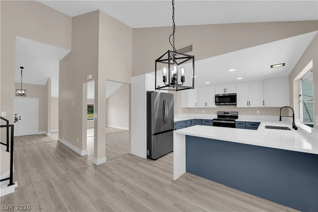 6320 Peppermill, Las Vegas, NV 89146