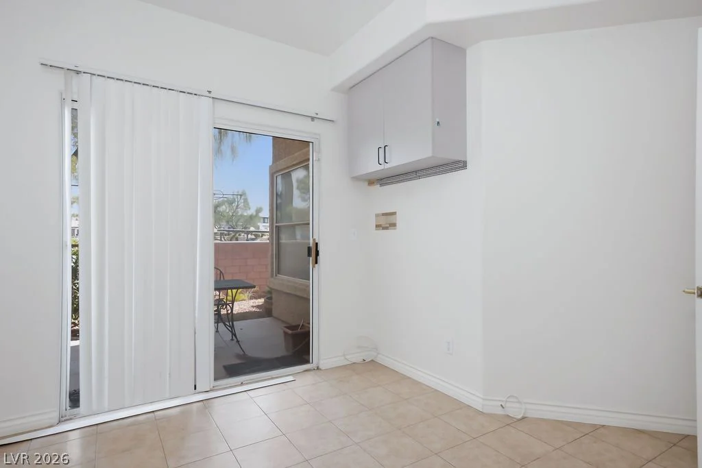 5125 Reno, Las Vegas, NV 89118