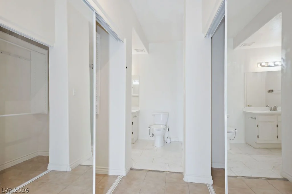 5125 Reno, Las Vegas, NV 89118