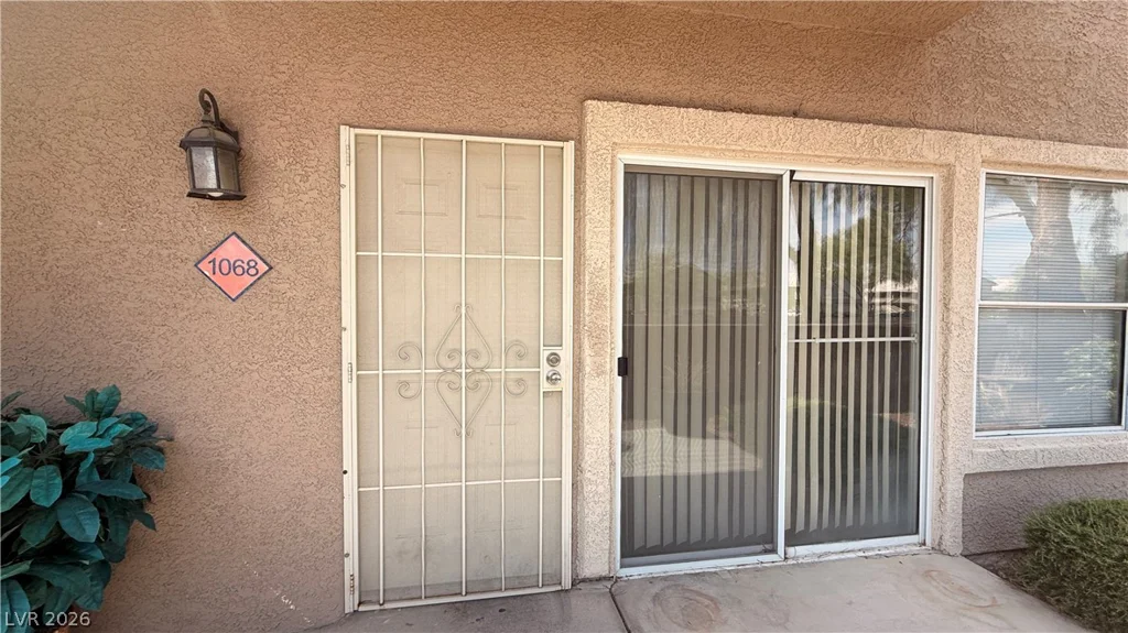 5125 Reno, Las Vegas, NV 89118