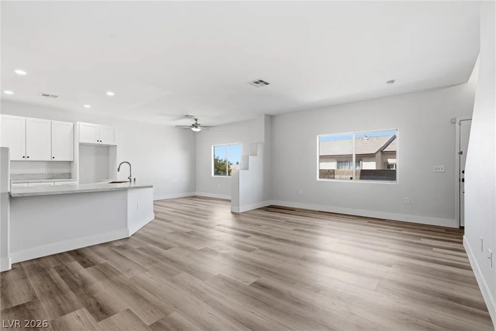 2050 Los Feliz, Las Vegas, NV 89156
