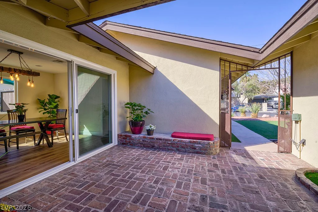 1905 16th, Las Vegas, NV 89104