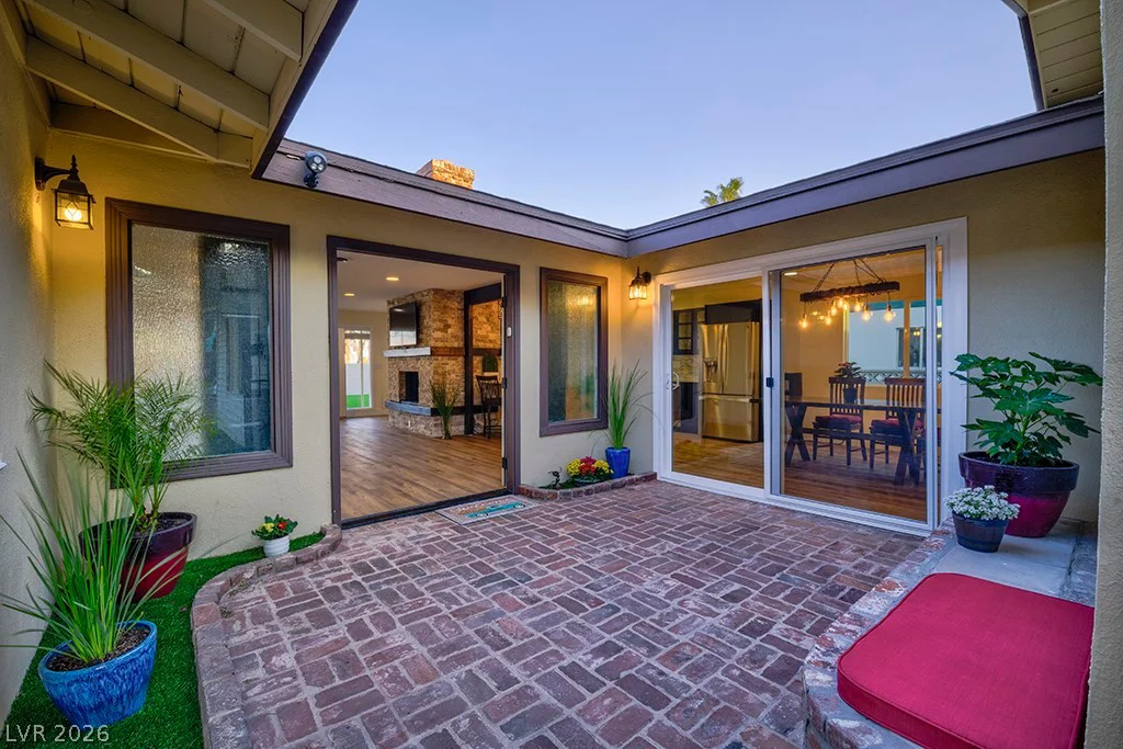 1905 16th, Las Vegas, NV 89104