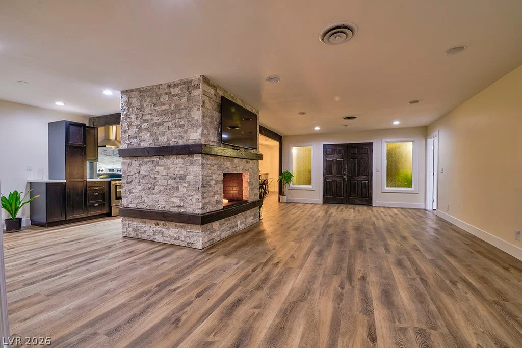 1905 16th, Las Vegas, NV 89104