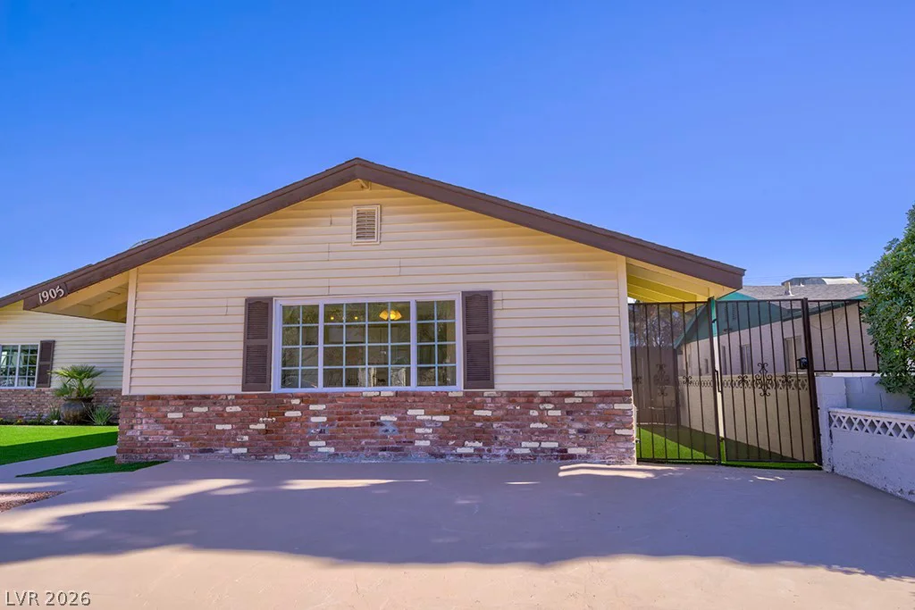 1905 16th, Las Vegas, NV 89104