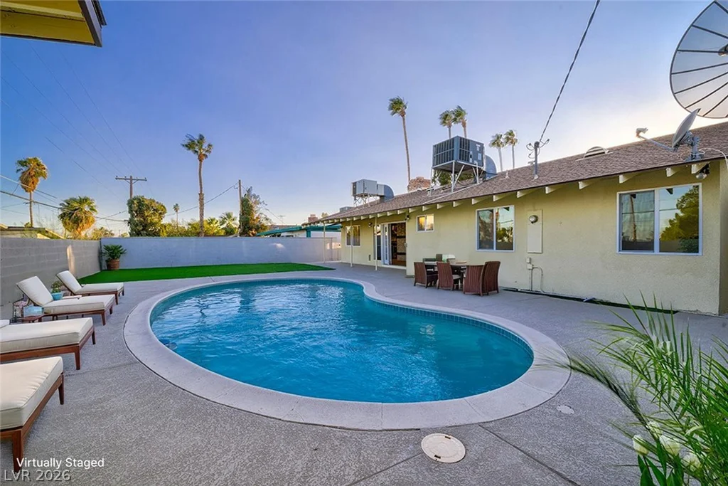 1905 16th, Las Vegas, NV 89104
