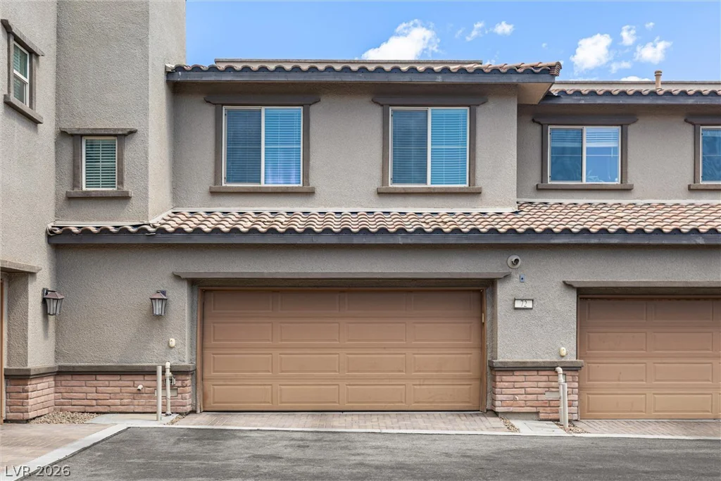 72 Lomita Heights, Las Vegas, NV 89138