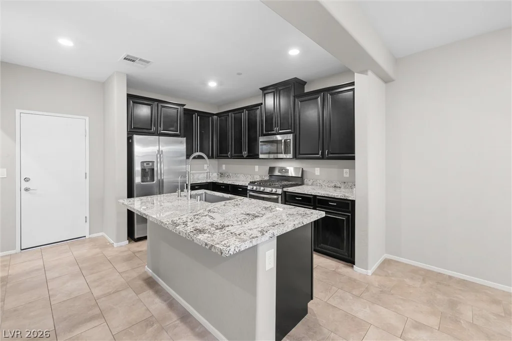72 Lomita Heights, Las Vegas, NV 89138