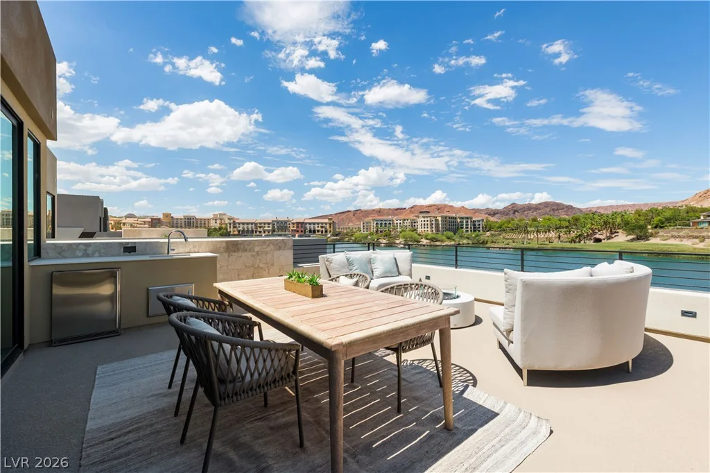 68 Lakefront, Henderson, NV 89011