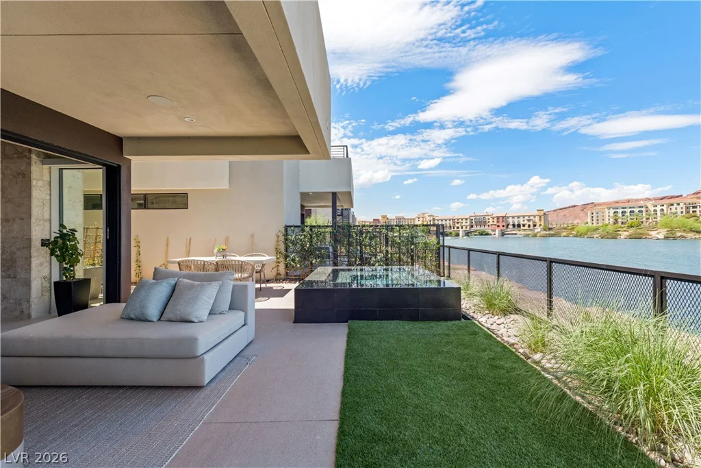 68 Lakefront, Henderson, NV 89011