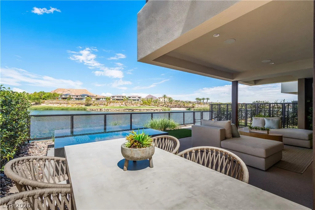 68 Lakefront, Henderson, NV 89011