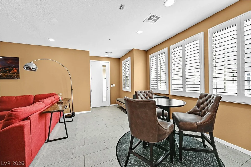11257 Rainbow Peak, Las Vegas, NV 89135