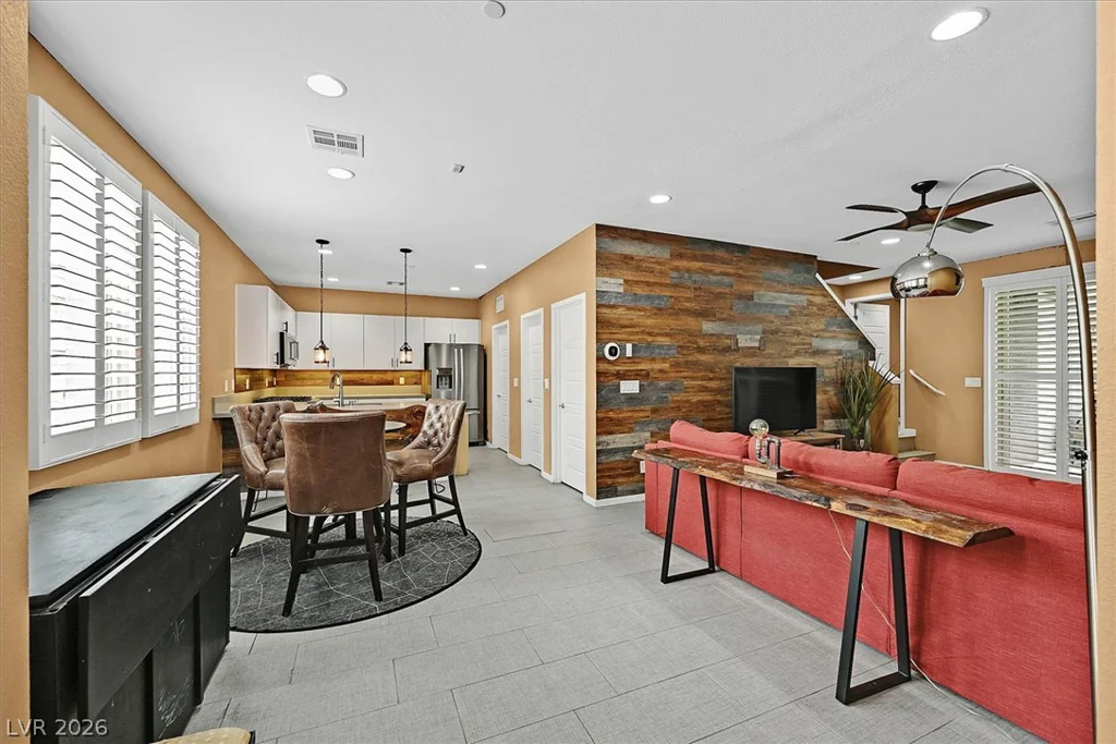 11257 Rainbow Peak, Las Vegas, NV 89135