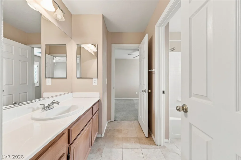 11436 Diveley, Las Vegas, NV 89138