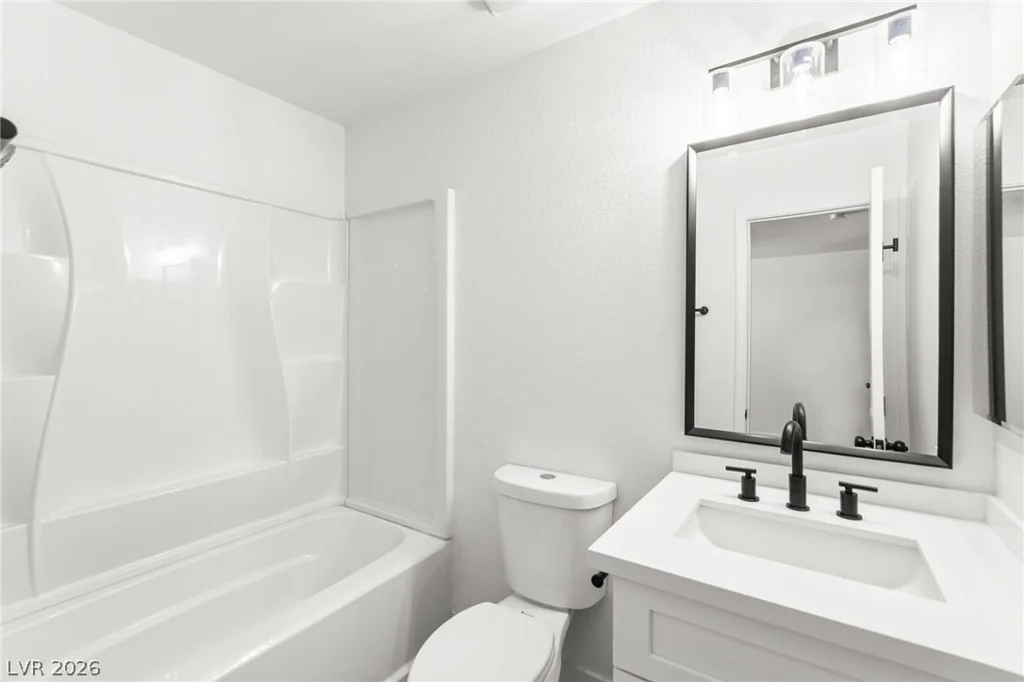 2431 Old Forge, Las Vegas, NV 89121