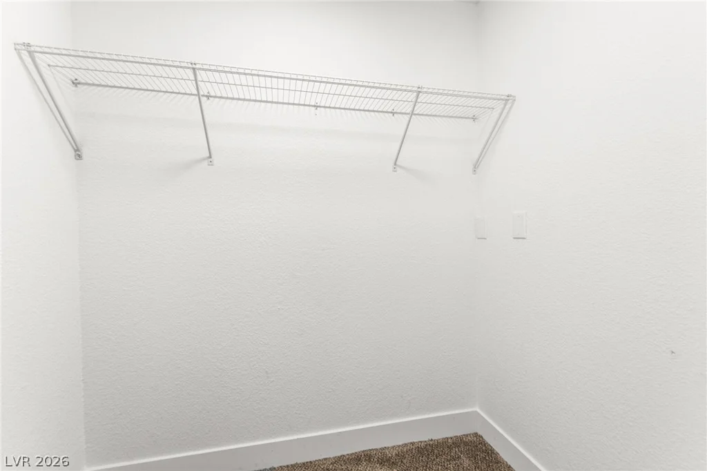 2431 Old Forge, Las Vegas, NV 89121