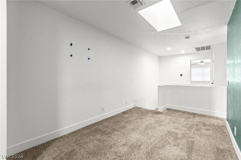 2431 Old Forge, Las Vegas, NV 89121