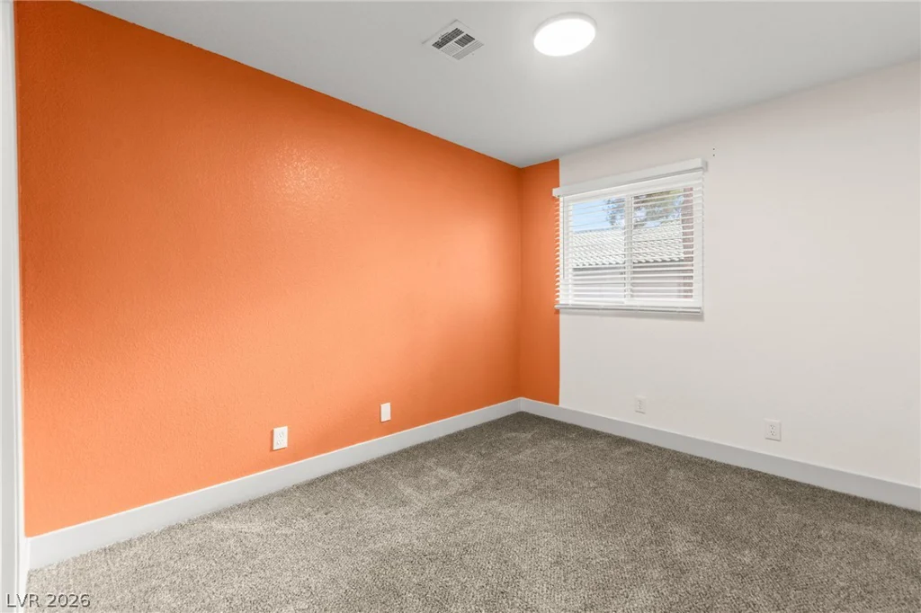 2431 Old Forge, Las Vegas, NV 89121