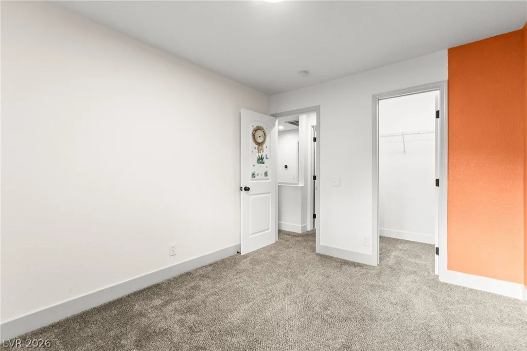 2431 Old Forge, Las Vegas, NV 89121