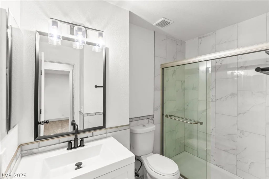 2431 Old Forge, Las Vegas, NV 89121
