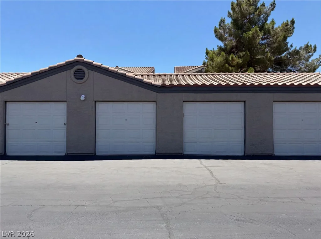 5055 Hacienda, Las Vegas, NV 89118