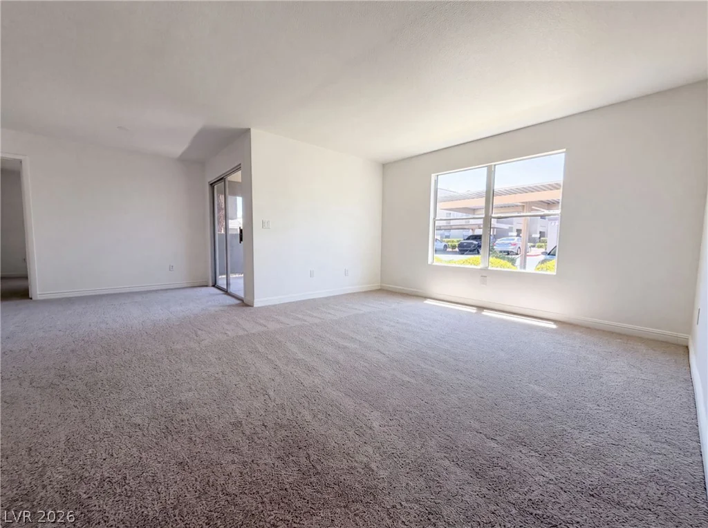 5055 Hacienda, Las Vegas, NV 89118
