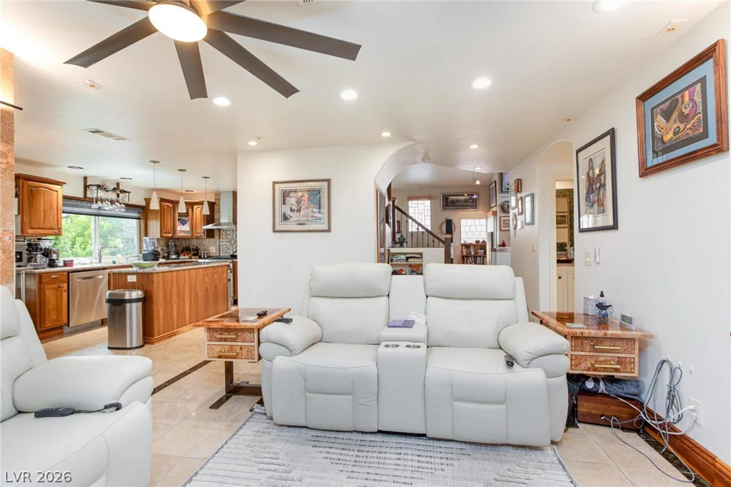 2912 Moonlight Bay, Las Vegas, NV 89128