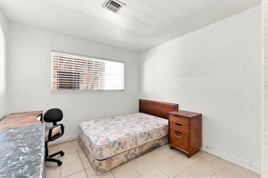 3557 Rosewood, Las Vegas, NV 89103