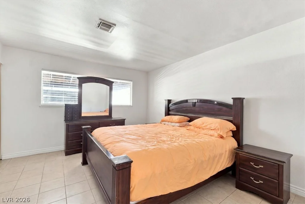 3557 Rosewood, Las Vegas, NV 89103