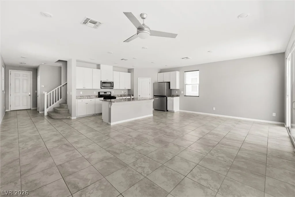 10163 Kings Amethyst, Las Vegas, NV 89141