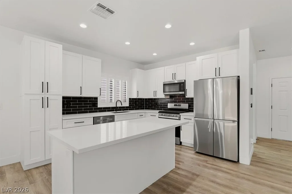 2577 Gilbertville, Henderson, NV 89052