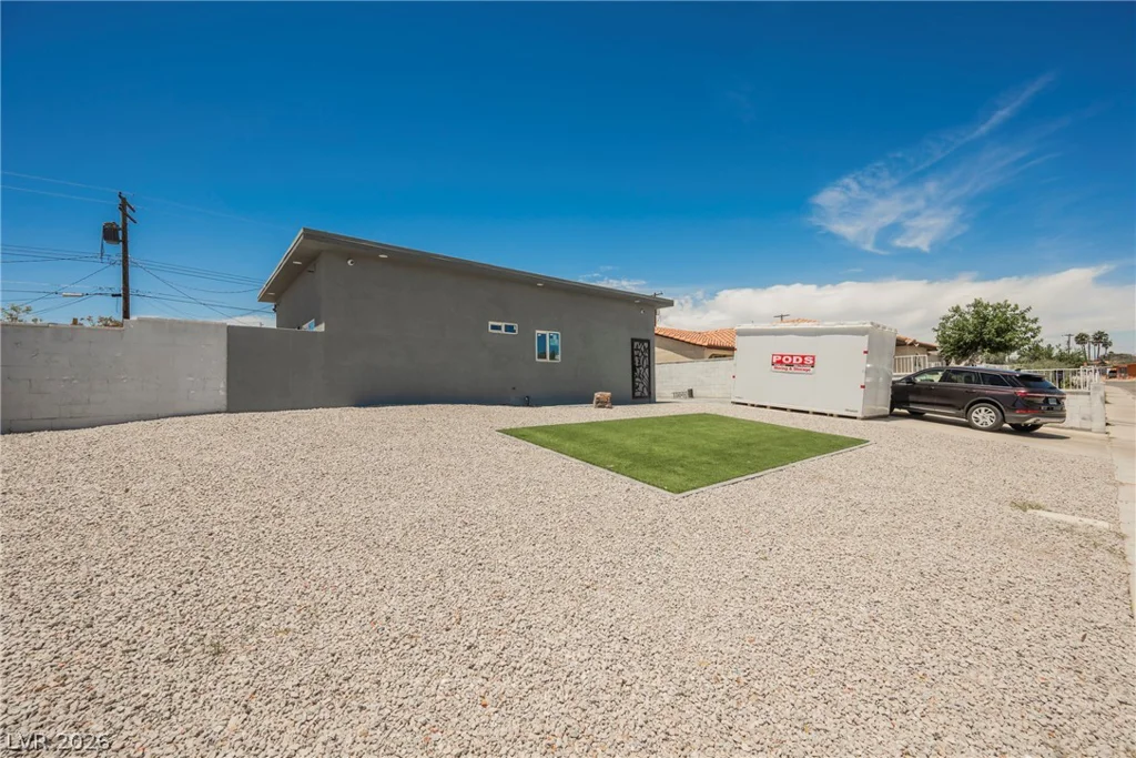 2807 Hermosa, Las Vegas, NV 89169