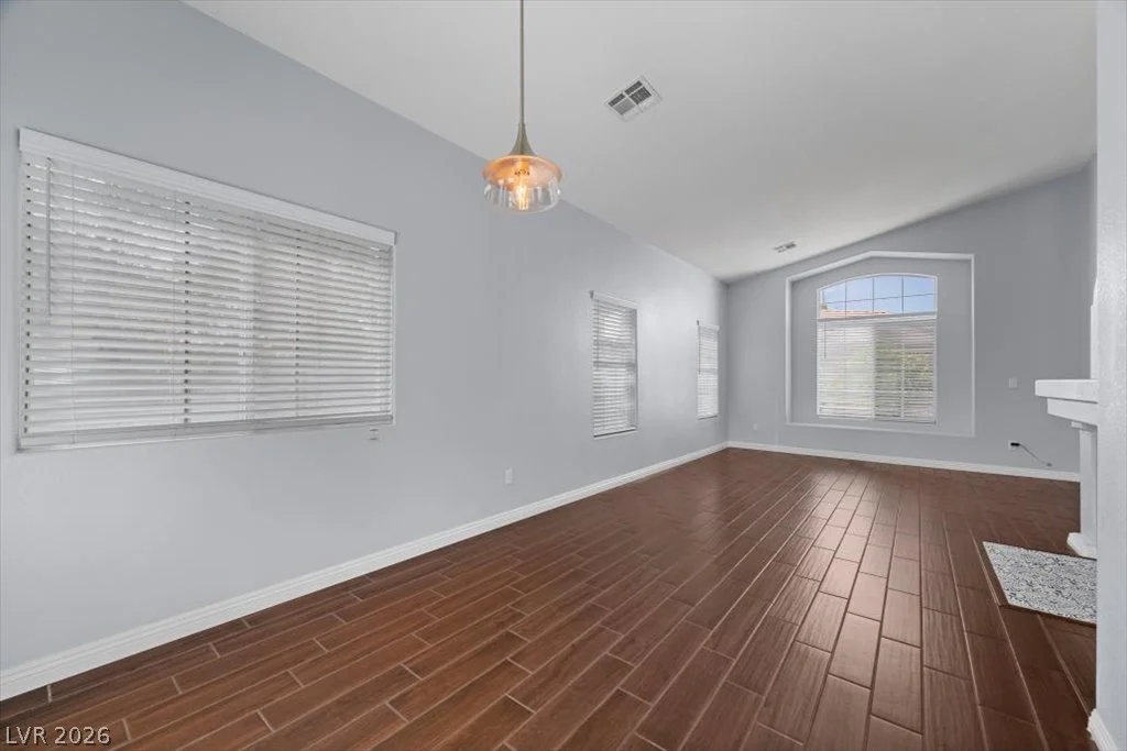 8205 Rocky Bluff, Las Vegas, NV 89129
