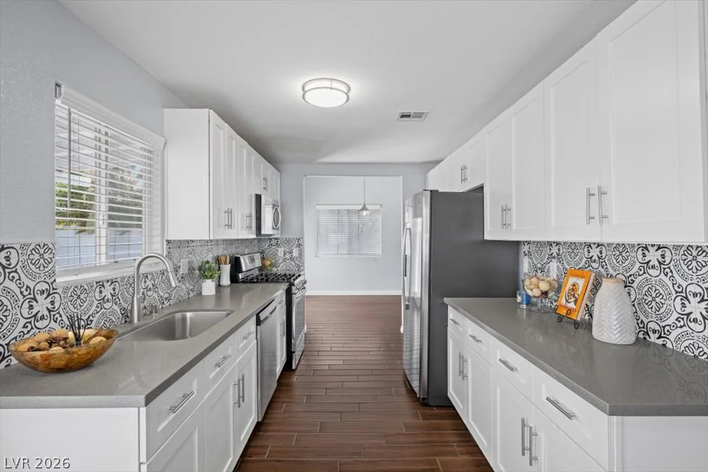 8205 Rocky Bluff, Las Vegas, NV 89129