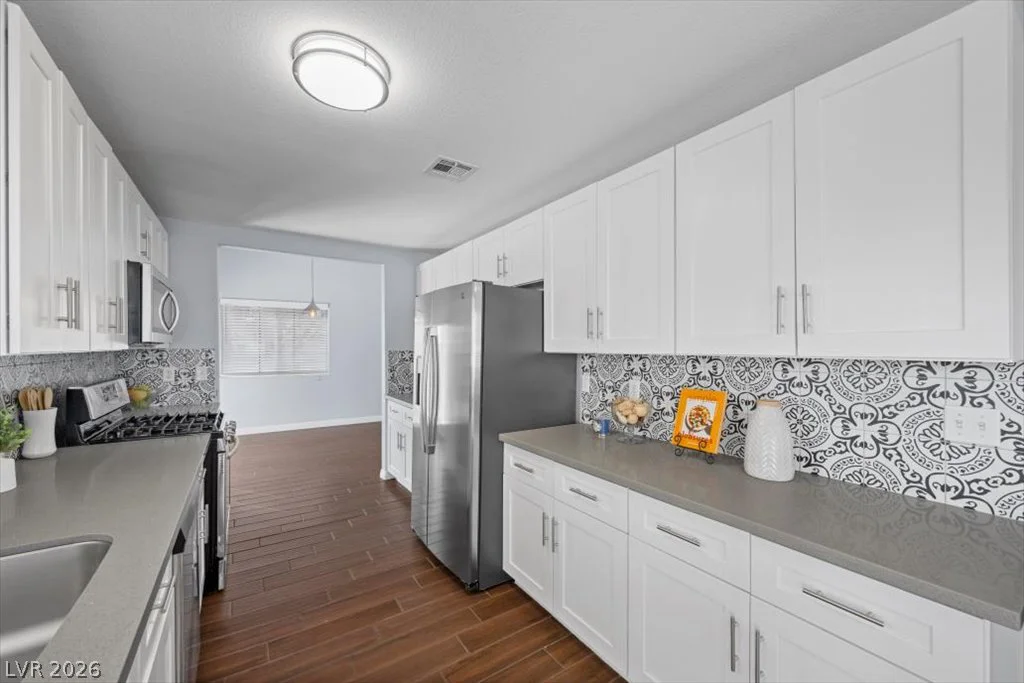 8205 Rocky Bluff, Las Vegas, NV 89129
