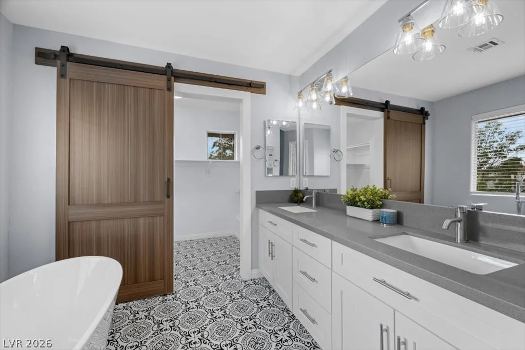 8205 Rocky Bluff, Las Vegas, NV 89129