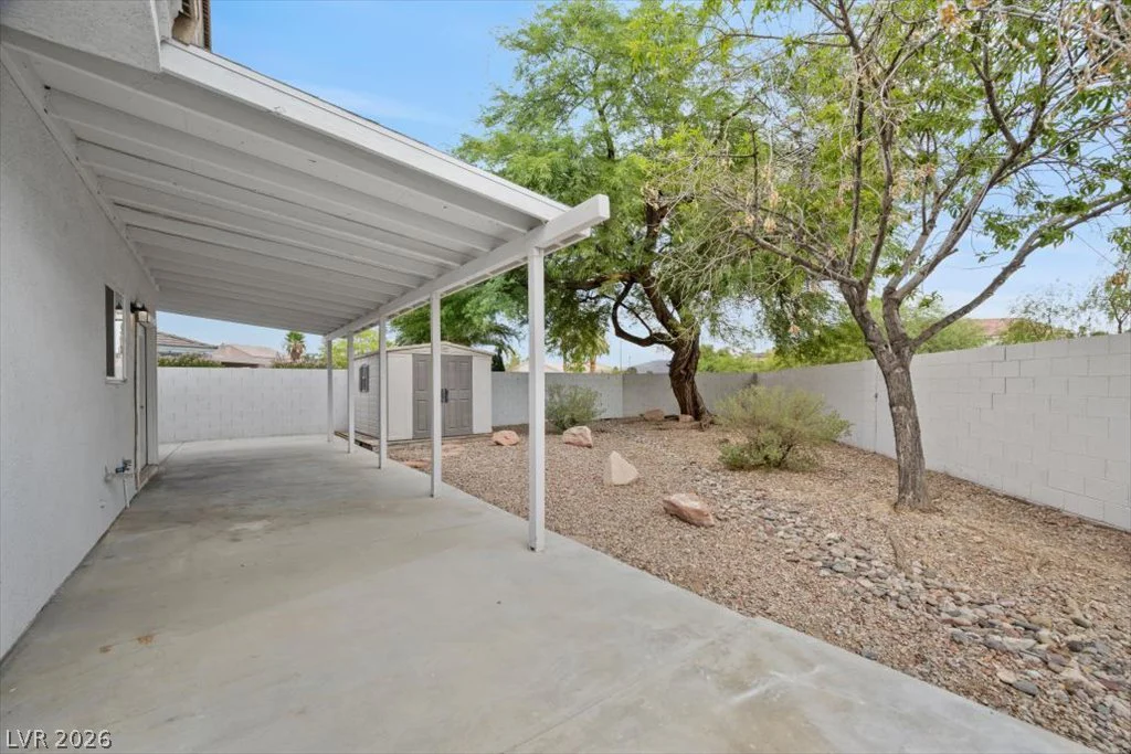 8205 Rocky Bluff, Las Vegas, NV 89129