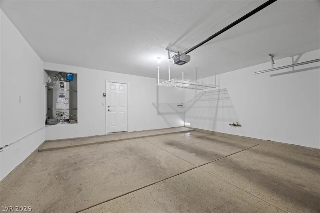 8205 Rocky Bluff, Las Vegas, NV 89129