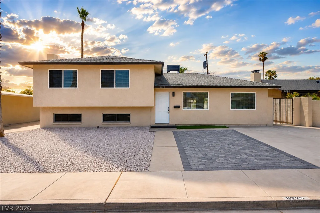 6225 Arlington, Las Vegas, NV 89107