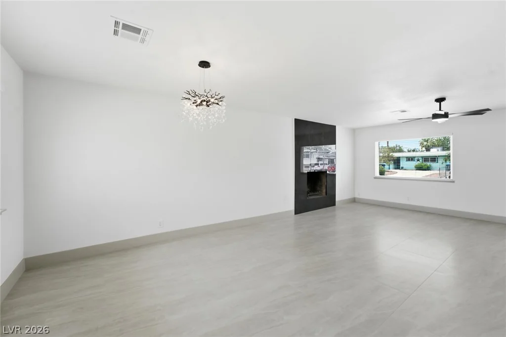 6225 Arlington, Las Vegas, NV 89107