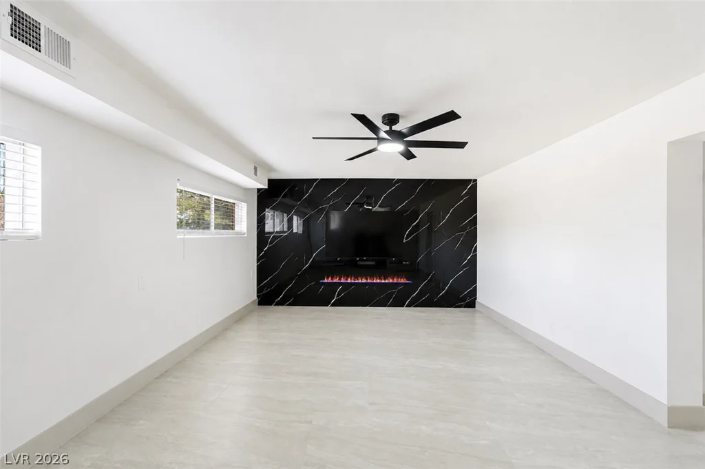 6225 Arlington, Las Vegas, NV 89107