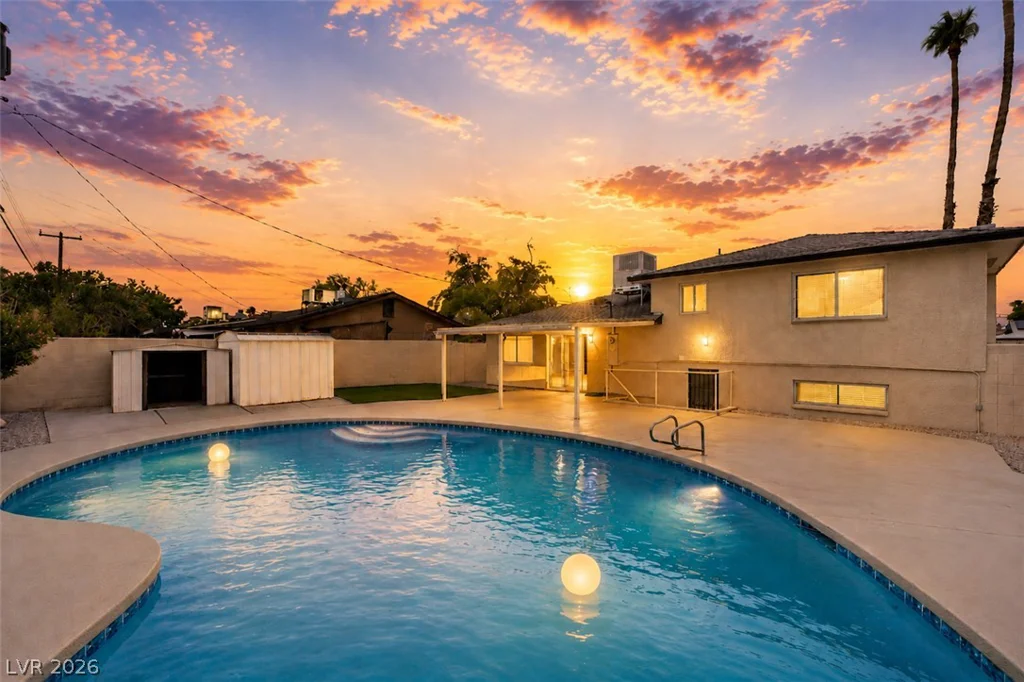 6225 Arlington, Las Vegas, NV 89107