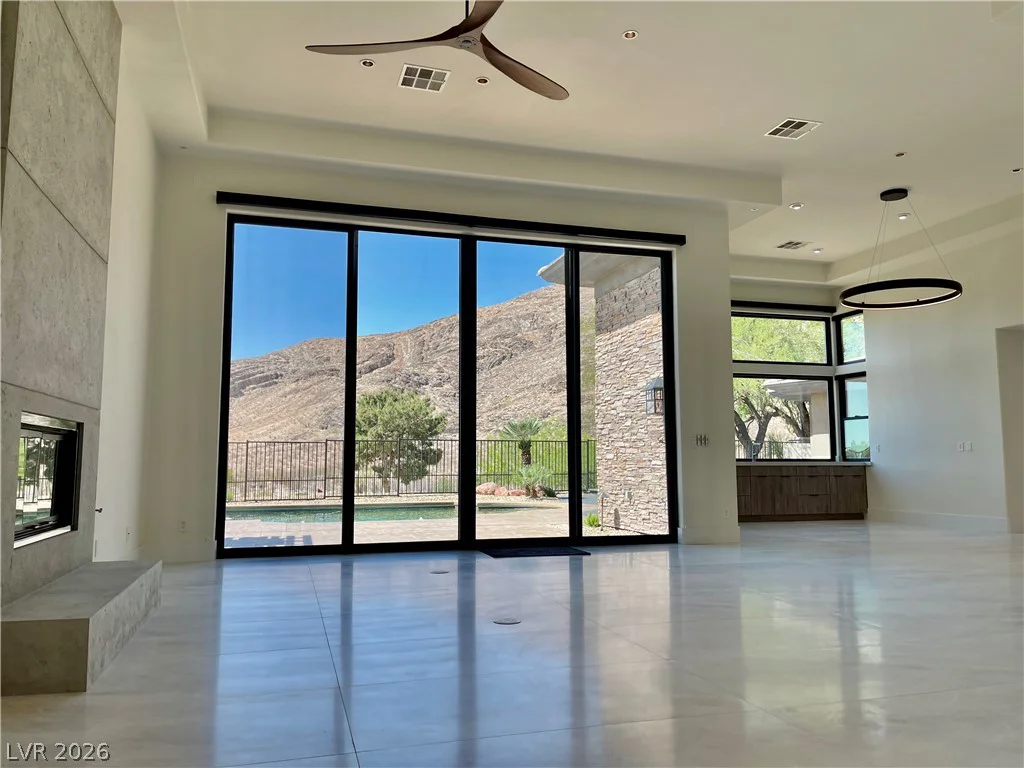 2577 Red Arrow, Las Vegas, NV 89135