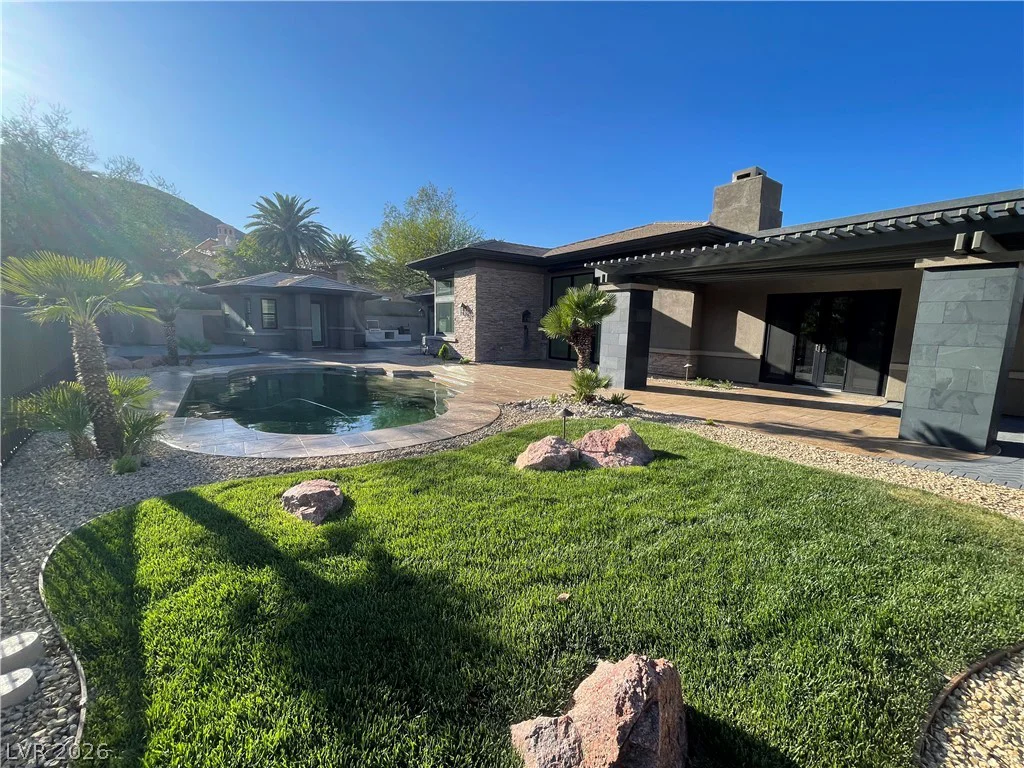 2577 Red Arrow, Las Vegas, NV 89135
