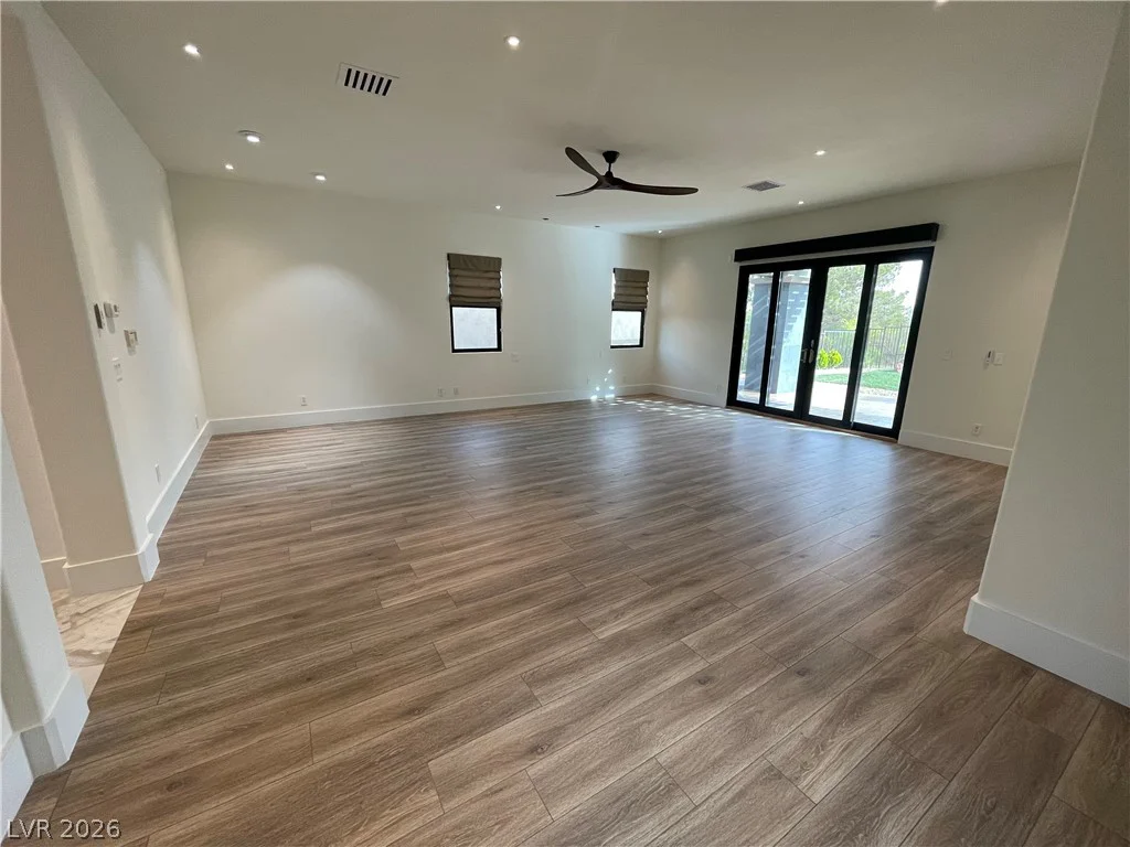 2577 Red Arrow, Las Vegas, NV 89135